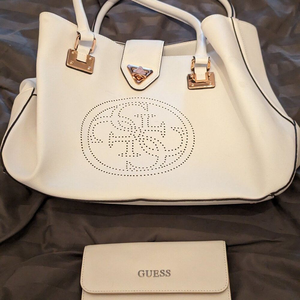 Guess White handbag and wallet